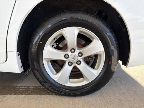 Used 2011 Toyota Sienna LE image 27