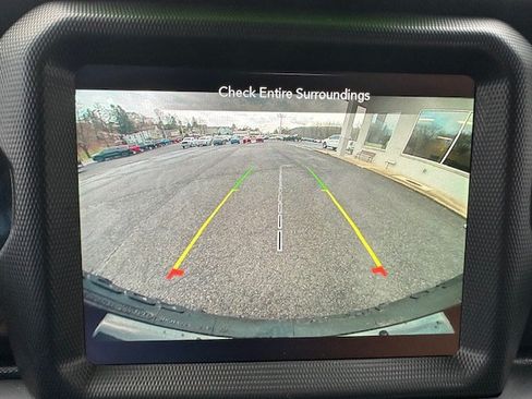 Certified 2022 Jeep Wrangler Unlimited Sahara AWD/4WD image 18