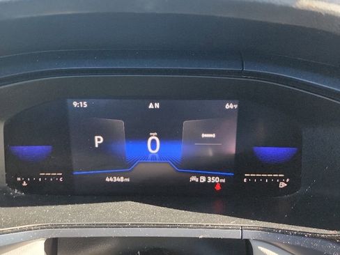 Used 2022 Volkswagen Taos SE image 7