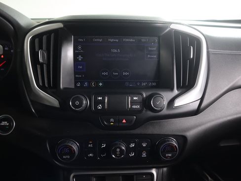 Used 2024 GMC Terrain SLT image 46