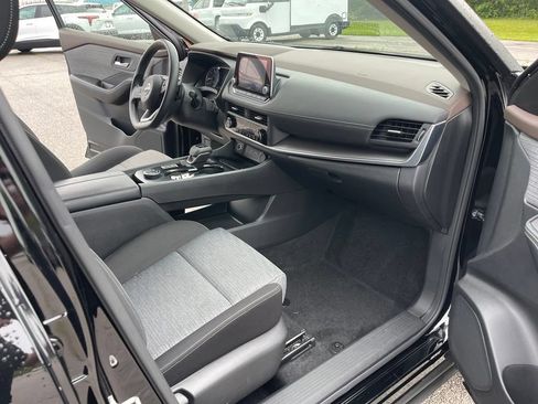 Used 2023 Nissan Rogue SV AWD/4WD image 19