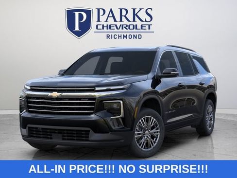New 2027 Chevrolet Traverse LT w/ Driver Confidence Package FWD image 3