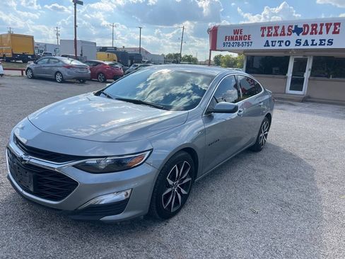 Used 2024 Chevrolet Malibu RS FWD image 1