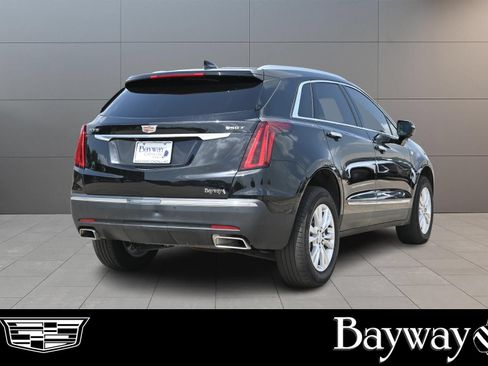 Certified 2025 Cadillac XT5 Luxury FWD image 6