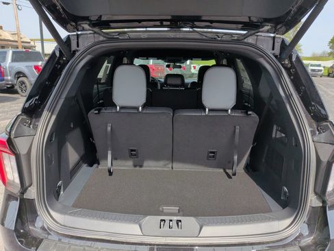New 2026 Ford Explorer ST-Line AWD/4WD image 11