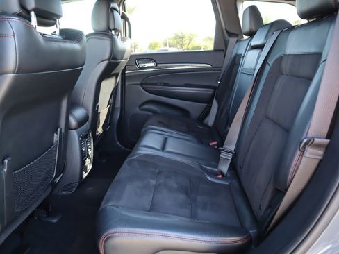 Used 2019 Jeep Grand Cherokee Trailhawk image 20