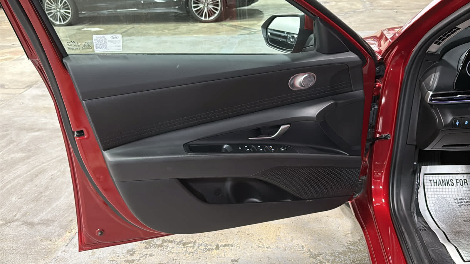 Used 2024 Hyundai Elantra SEL FWD image 9