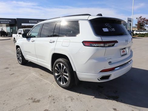 New 2025 Jeep Grand Cherokee L Overland w/ Luxury Tech Group IV image 25