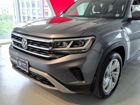 Used 2023 Volkswagen Atlas SE w/ Panoramic Sunroof Package AWD/4WD image 7