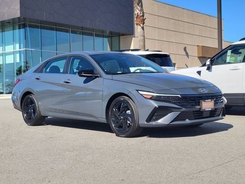 New 2026 Hyundai Elantra SEL Sport Premium image 26