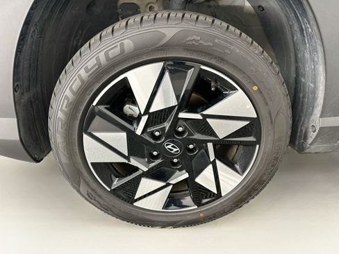 Used 2025 Hyundai Kona SEL AWD/4WD image 35