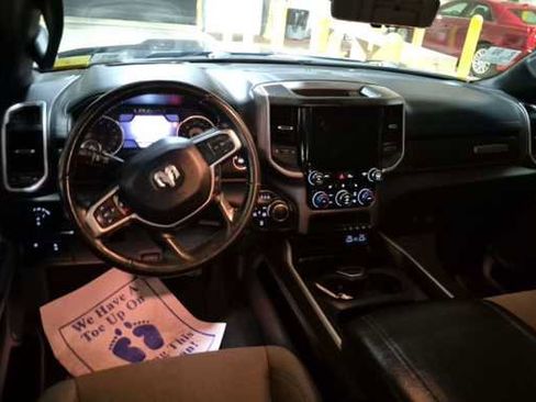 Used 2022 RAM 1500 Big Horn AWD/4WD image 4