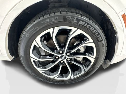 Used 2025 Lincoln Nautilus Reserve AWD/4WD image 87
