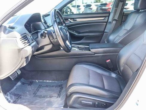 Used 2018 Honda Accord Sport image 21