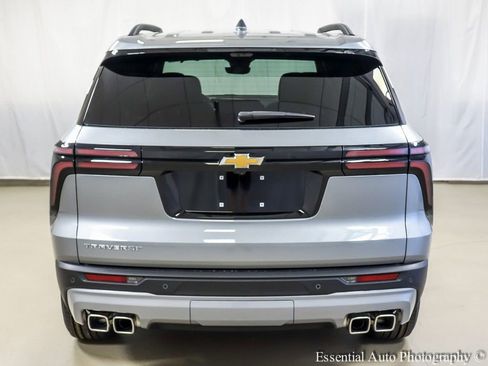 Used 2026 Chevrolet Traverse LT w/ Driver Confidence Package FWD image 6