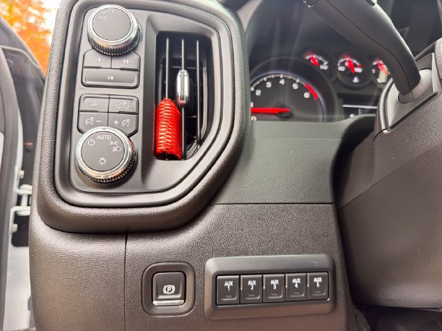 Used 2024 GMC Sierra 3500 Pro w/ Convenience Package AWD/4WD image 17