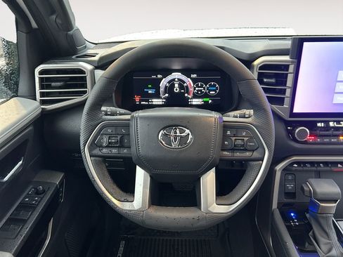 Used 2025 Toyota Sequoia Limited image 15