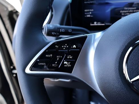 New 2026 Mercedes-Benz GLB 250 4MATIC image 39