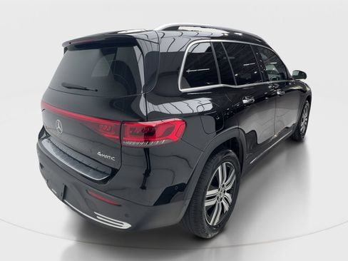 Used 2023 Mercedes-Benz EQB 300 4MATIC image 7