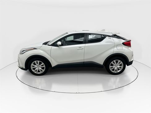 Used 2021 Toyota C-HR LE image 5