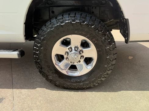 Used 2017 RAM 3500 SLT AWD/4WD image 15