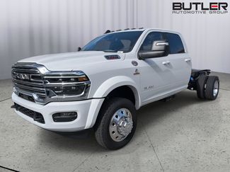 New 2026 RAM 4500 4x4 Crew Cab DRW video 2
