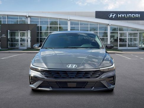 New 2026 Hyundai Elantra SEL Sport FWD image 12