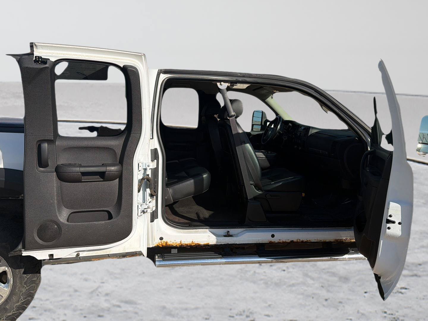 Used 2011 Chevrolet Silverado 2500 LT AWD/4WD image 13