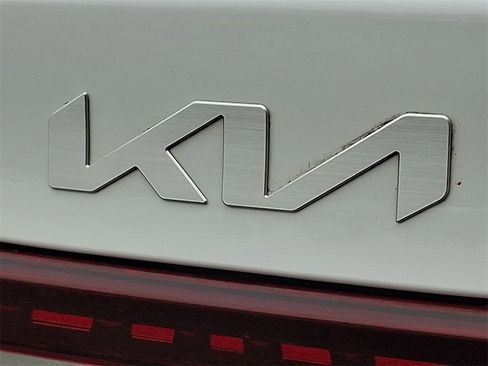 Used 2022 Kia Forte LXS image 30