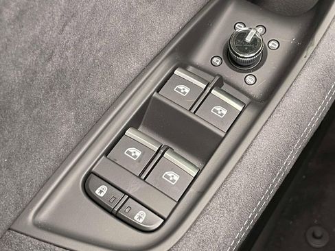 New 2026 Audi RS Q8 performance image 38