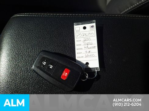 Used 2023 Toyota 4Runner SR5 Premium image 17