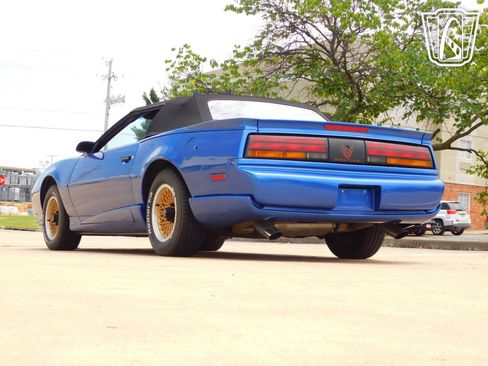 Used 1991 Pontiac Firebird Convertible RWD image 34
