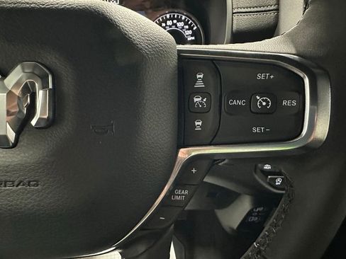 Used 2025 RAM 1500 Laramie image 20