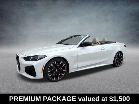 Used 2025 BMW 440i xDrive Convertible w/ Premium Package image 2