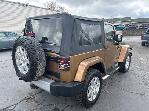Used 2011 Jeep Wrangler Sahara w/ Dual Top Group image 6