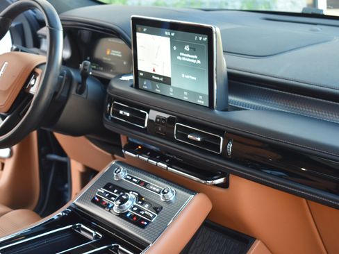 Used 2020 Lincoln Aviator Black Label w/ Dynamic Handling Package image 16