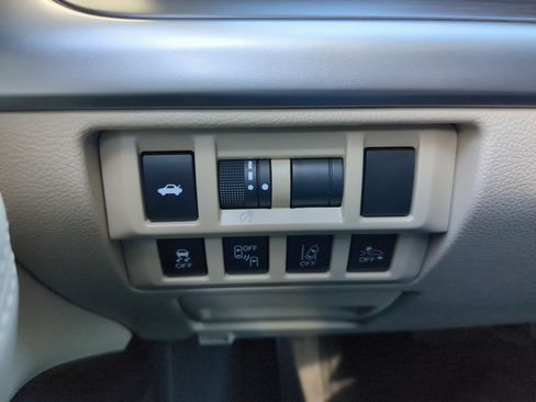 Used 2018 Subaru Legacy 2.5i Limited image 29