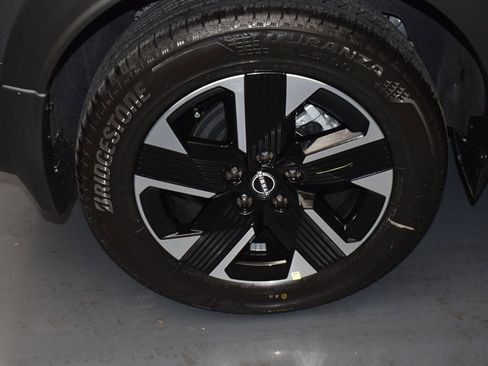 New 2026 Nissan Kicks SV w/ SV Premium Package image 5