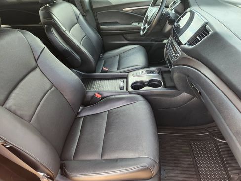 Used 2023 Honda Passport EX-L image 17