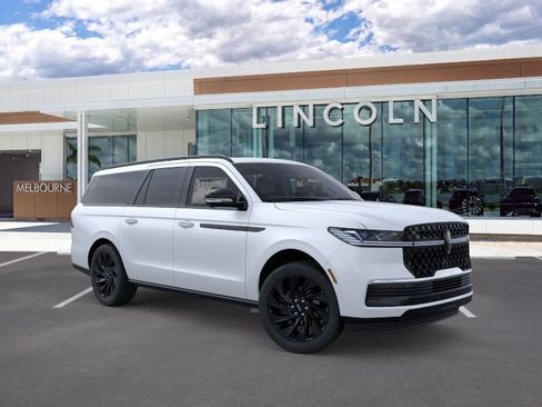 New 2026 Lincoln Navigator L Reserve w/ Jet Appearance Package AWD/4WD image 7