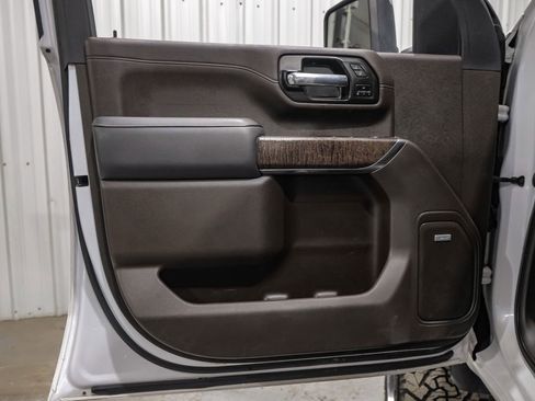 Used 2022 GMC Sierra 2500 Denali w/ Denali Ultimate Package AWD/4WD image 42