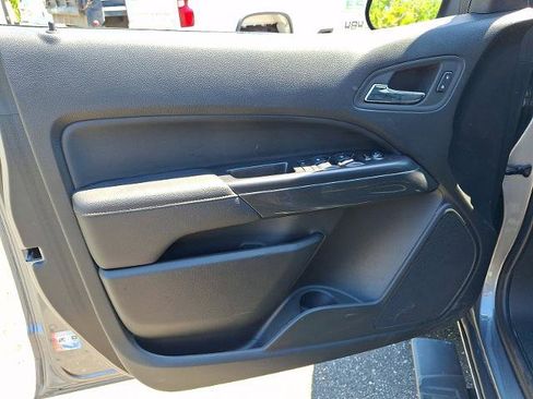 Certified 2022 GMC Canyon AT4 AWD/4WD image 13