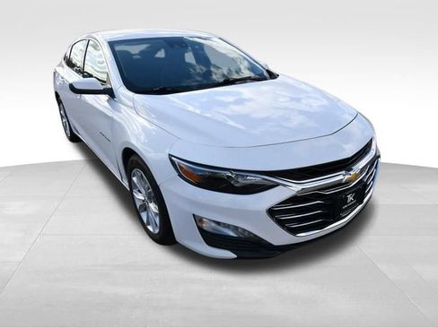 Used 2023 Chevrolet Malibu LT FWD image 9