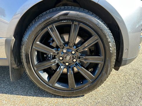 Used 2022 Land Rover Range Rover P525 Westminster Edition image 12