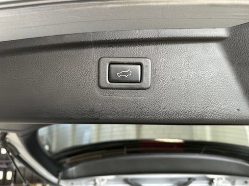 Used 2019 Subaru Outback 2.5i Premium w/ Protection Package #1 image 17