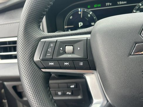 Used 2025 Mitsubishi Outlander 4WD Plug-In Hybrid image 23