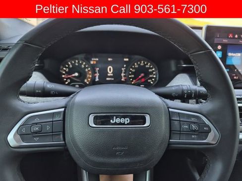 Used 2024 Jeep Compass Latitude AWD/4WD image 27