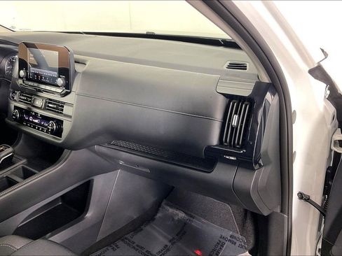 Certified 2025 Nissan Pathfinder S AWD/4WD image 21
