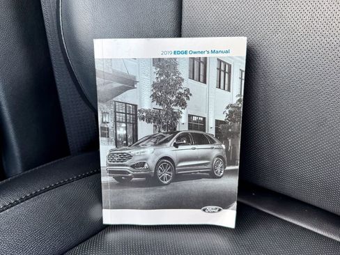 Certified 2019 Ford Edge Titanium w/ Equipment Group 301A image 33