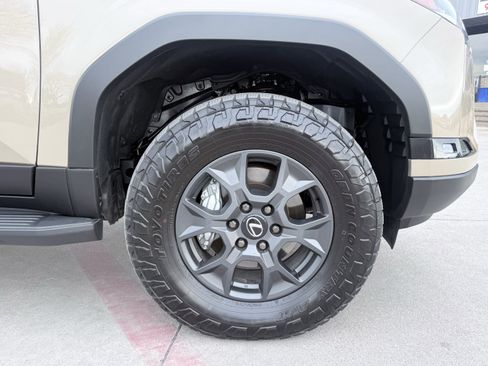 Used 2025 Lexus GX 550 image 9